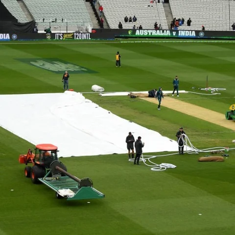 தொடர் மழை! - மெல்போர்ன் டி20 போட்டி கைவிடப்பட்டதாக அறிவிப்பு #AUSvIND