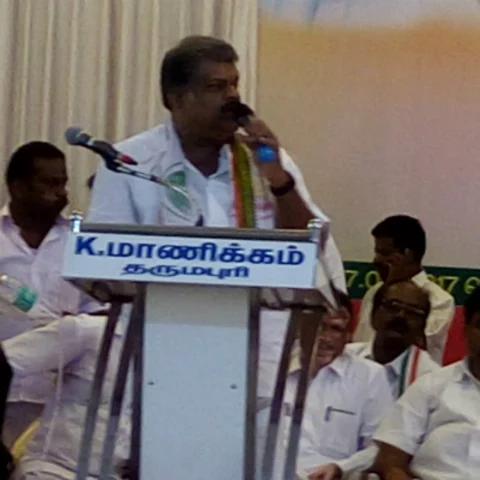 'பன்னீர்செல்வத்தின் உத்திகளை பார்த்து எதிர் அணிகளுக்கு பயம்' - ஜி.கே.வாசன் அதிரடி