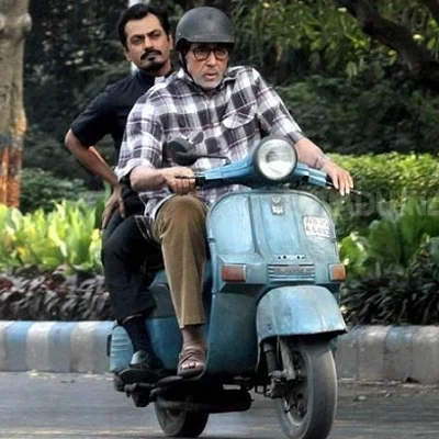 கோடி ரூபாய் கொடுத்தாலும் தரமாட்டேன் - அமிதாப் ஓட்டிய ஸ்கூட்டருக்கு மவுசு!