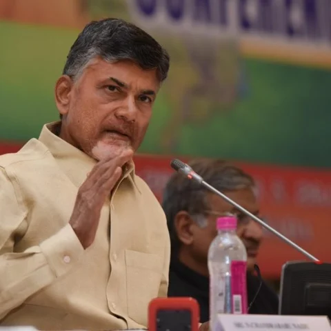 ``வரிக்குத் தென்மாநிலங்கள்.. வளர்ச்சித் திட்டங்களுக்கு வடமாநிலங்களா?’’ - மத்திய அரசை விளாசும் சந்திரபாபு நாயுடு