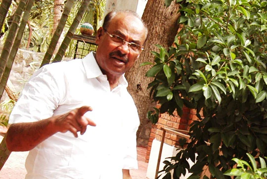 தனியார் பள்ளிகளின் கட்டண கொள்ளைக்கு இதுதான் காரணம்: ராமதாஸ் காட்டம்