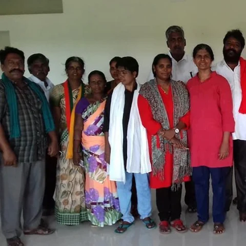 ”அரசியல்சாசன விரோதமாகச் செயல்படும் கலெக்டர்கள்!" - கொந்தளிக்கும் விவசாயிகள்