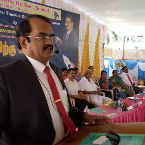 `பதில்கள் அனைத்தும் சரியான கேள்விகளுக்காக காத்திருக்கின்றன' - மயில்சாமி அண்ணாதுரை!