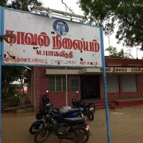 வேலி தகராறில் ஒருவர் அடித்துக் கொலை! கண்டுகொள்ளாத கரூர் போலீஸ்?!