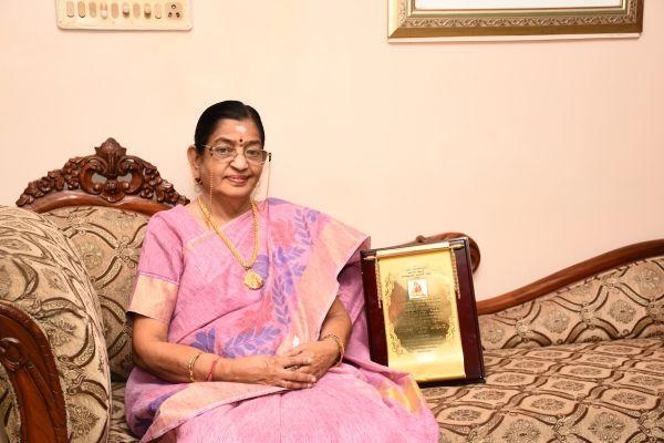 `தேன்குரல்' சுசீலாவுக்கு பிரமாண்ட பாராட்டு விழா! ஆளுமைகள், சினிமா பிரபலங்கள் பங்கேற்பு