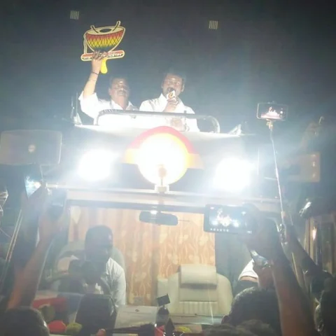 `வெற்றி மகிழ்ச்சியிலேயே விரைவில் குணமடைந்து வருவார் கேப்டன்!' - விஜயபிரபாகரன்