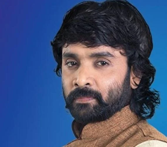 பிக் பாஸில் வெற்றிபெறத் தகுதியானவர் யார்..? உங்கள் கருத்து என்ன? #VikatanSurvey