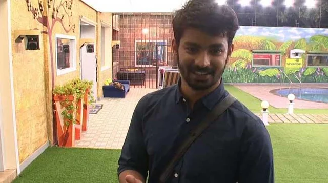 கட்டிப் பிடிச்சு கட்டிப் பிடிச்சு தலைவியான வைஷ்ணவி! #BiggBossTamil2
