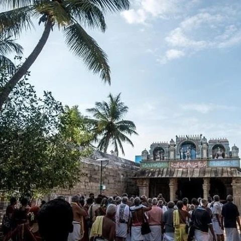 பூமியில் பிறக்க தேவர்கள் விரும்பியது ஏன்? - பெருந்துறை இறைவனின் பெருமை!