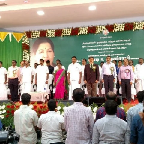 நலத்திட்டப் பணிகளைத் தொடங்கி வைத்தார் முதல்வர் எடப்பாடி பழனிசாமி!