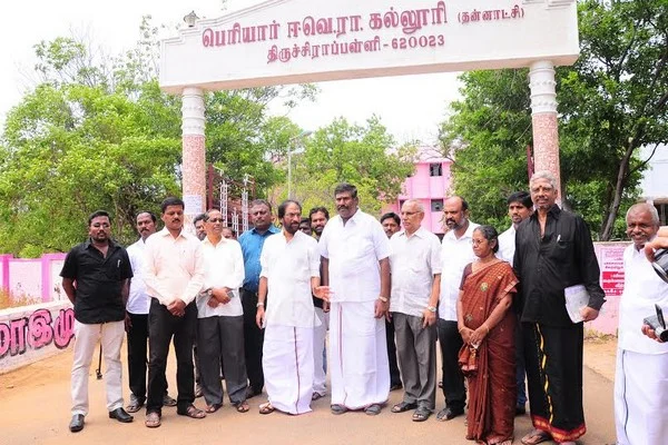 மீண்டும் விஸ்வரூபம் எடுக்கும் பெரியார் ஈ.வெ.ரா. கல்லூரி பிரச்னை!