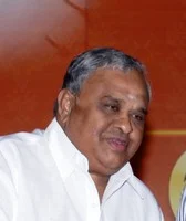 காங்கிரஸ் கட்சிக்கு எதிராக மாணவர்களை தூண்டிவிடுகின்றனர்: ஞானதேசிகன்