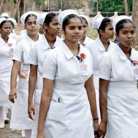 கைநிறைய சம்பளத்துடன் எய்ம்ஸ் மருத்துவமனையில் நர்ஸிங் பணி!