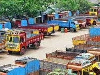 கேரளா அரசை கண்டித்து நள்ளிரவு முதல் லாரிகள் வேலை நிறுத்தம்
