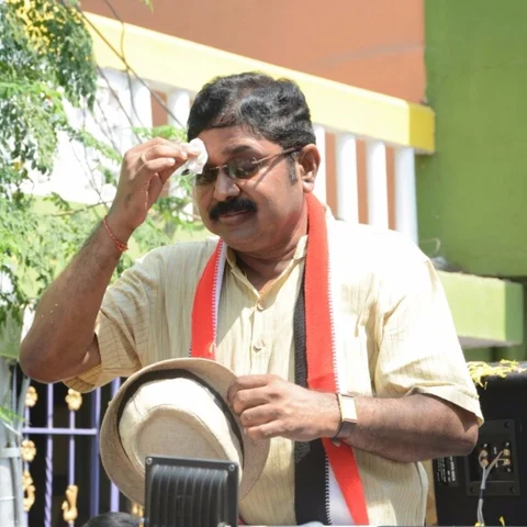 Dinakaran hitting the dead end!