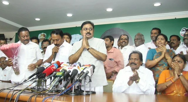 "எந்த சின்னத்தில் போட்டியிட்டாலும், நாங்கள் வெற்றி பெறுவது நிச்சயம்" - டிடிவி தினகரன் திட்டவட்டம்! #TWOLEAVES #AIADMK