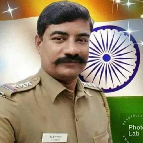 `மக்களின் பிரச்னைகளை உடனுக்குடன் தீர்த்தவர்!'- சிகிச்சைக்குப் பணம் இல்லாததால் இன்ஸ்பெக்டர் பலியான சோகம்