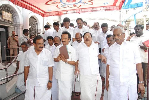 பட்ஜெட்டை புறக்கணித்தது தி.மு.க., இந்திய கம்யூனிஸ்ட்