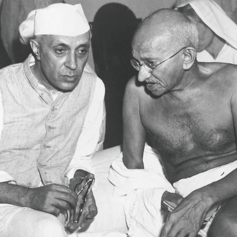 நேரு காண விரும்பிய `கனவு இந்தியா' எப்படி இருந்தது?