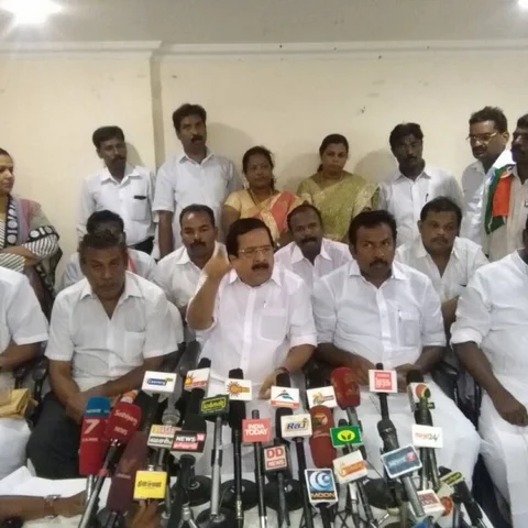 மோடியும் இவரும் ஒன்றுதான்! சாடும் காங்கிரஸ் தலைவர்