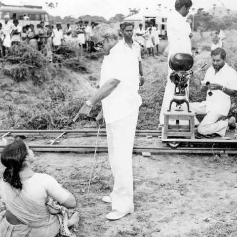 ஒரு படத்தின் குறையை இன்னொரு படத்தில் நேர்த்தி செய்த அந்த நேர்மைதான் கே.பாலசந்தர்!
