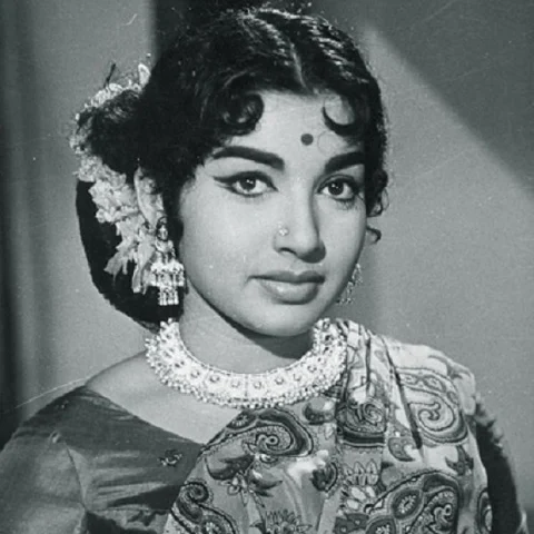 நயன்தாரா, சமந்தா, நித்யா மேனன்... ஜெயலலிதா பயோபிக்கில் யார்..? #VikatanSurvey