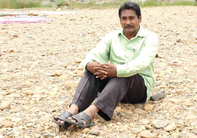 விகடன் போஸ்ட்: துருப்புச்சீட்டு தேமுதிக, முகிலன் மாயம், விஜய் பெயரில் மாமூல்