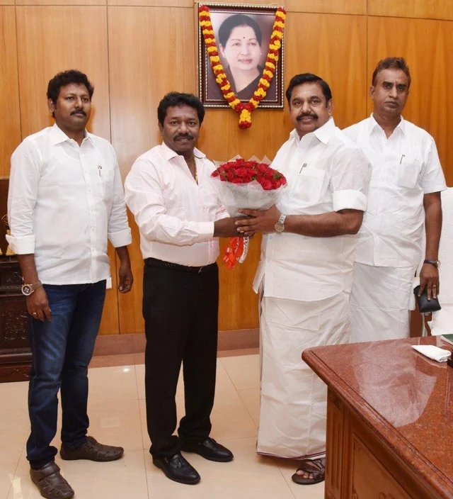 முதல்வர் எடப்பாடி பழனிசாமியைச் சந்தித்தது ஏன்? - விவரிக்கும் கருணாஸ் எம்.எல்.ஏ