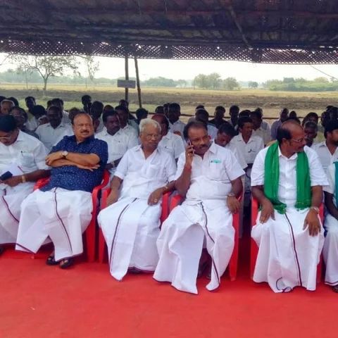 `மக்களுக்குப் பயன் இல்லாத என்எல்சி நிறுவனம் தேவையே இல்லை!' -தி.மு.க முன்னாள் அமைச்சர் ஆவேசம்