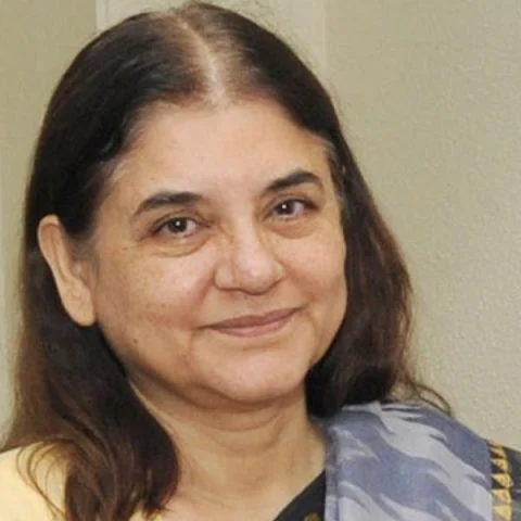 திருநங்கைகளை `மற்றவர்கள்' என்று கூறிய விவகாரம் - மன்னிப்பு கேட்டார் மேனகா காந்தி!