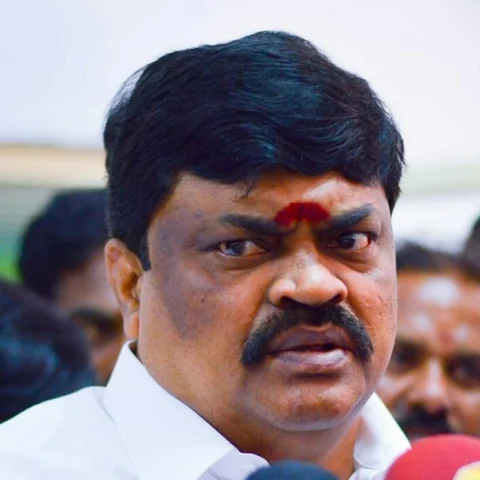 `அ.தி.மு.க-வுக்கு இனி எதிரிகளே கிடையாது' - சிவகாசியில் அதிர்ந்த ராஜேந்திர பாலாஜி!