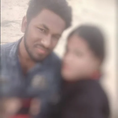 `இரண்டாம் திருமணம் செய்வதாக கூறினார்; ஏமாற்றிவிட்டார்' - காவல் நிலையத்தில் தீக்குளிக்க முயன்ற பெண்!