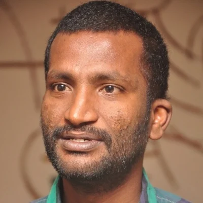 ”சினிமாவிலும் சாதி பாக்குறாங்க. அதான் நாலஞ்சு சாதிகளோட சுத்திட்டு இருக்கேன்” -இயக்குநர் சுசீந்திரன் #VikatanExclusive