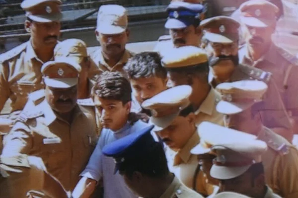 நகைக்கடை டு பெரியபாண்டியன் வரை... கொள்ளையன் நாதுராமுக்கு 10 நாள் போலீஸ் காவல்!