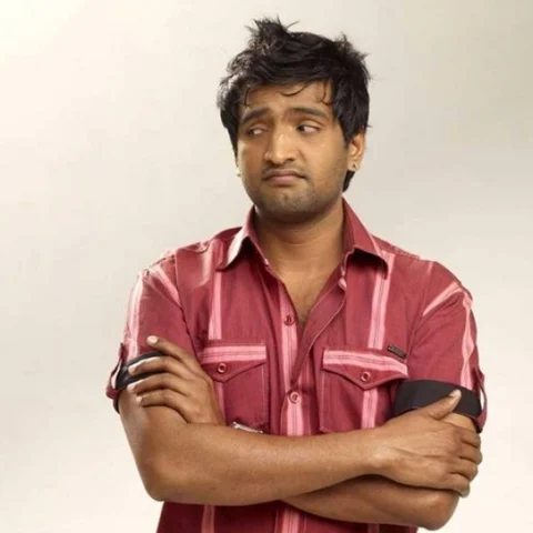 நடிகர் சந்தானத்துக்கும் பில்டருக்கும் இடையே மோதல்..?