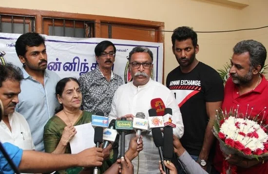 சரத்குமார் விளக்கமும்... நாசர், விஷால் கேள்வியும்!