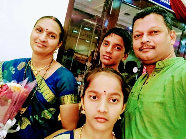 `2002-ல் நடந்த அந்தச் சம்பவம்தான் என்னை இப்படி மாற்றியது!'- திரும்பிப் பார்க்கவைத்த காவலர்
