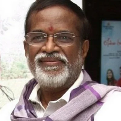 ‘இதனால்தான் பன்னீர்செல்வத்தை ஆதரிக்கிறேன்...!’ - கங்கை அமரன் #OPSVsSasikala