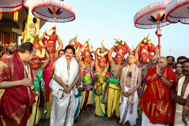 கன்னியாகுமரி திருப்பதி வெங்கடாசலபதி கோயில் கும்பாபிஷேகம் கோலாகலம்!