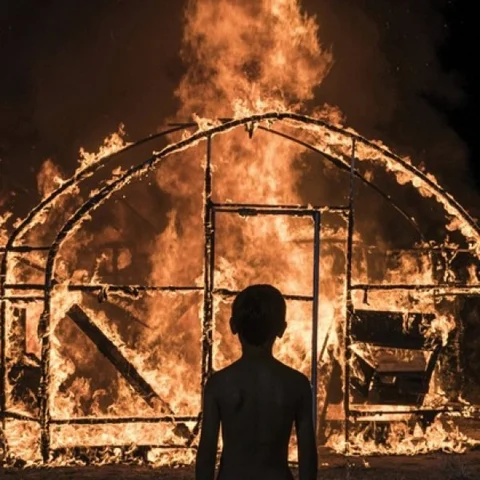 "ஆஸ்கர் புறக்கணித்த லீ சாங்-டாங்கின் கொரியன் படம் #Burning எப்படியிருக்கிறது?!"