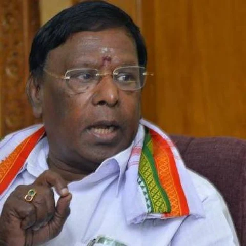 ``இந்த நேரத்தில் இப்படிச் செய்யலாமா?” - பா.ஜ.க-வை சாடும் முதல்வர் நாராயணசாமி!