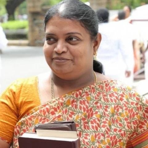 `குற்றச்சாட்டை நிரூபித்தால் ஒரு மணி நேரத்தில் பதவியை ராஜினாமா செய்வேன்' - ஜெயக்குமாருக்கு சவால்விடும் கீதாஜீவன்