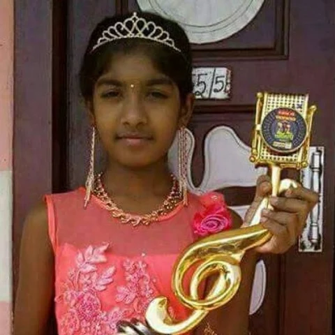 ''எந்த நாட்டுக் குடியுரிமையும் இல்லை எனக்கு!’’ - கலங்கும் 'சரிகமப லிட்டில் சாம்ப்ஸ்' டிசாதனா!