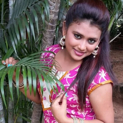 கிச்சனுக்கு எதுக்கு மாடர்ன் காஸ்ட்யூம்? - ஃபரினா ஆஸாத் சொல்லும் லாஜிக்