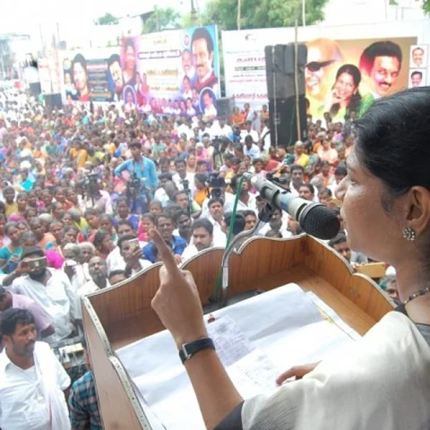 `மக்கள் கொடுக்கும் உறுப்புகள் வெளிநாட்டவர்களுக்குதான் பொருத்தப்படுது’ - கொந்தளிக்கும் கனிமொழி