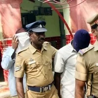 மாணவியை கடத்தி பலாத்காரம் செய்ய முயன்ற காவலர், ஆசிரியர்!