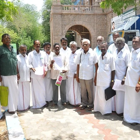 இருபது வருடமாக இழப்பீடுக்காக காத்திருக்கும் மில் தொழிலாளர்கள்!