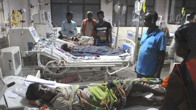 கோரக்பூர் அரசு மருத்துவமனையில் ஒரே நாளில் 16 குழந்தைகள் இறப்பு..! மீண்டும் சோகம்