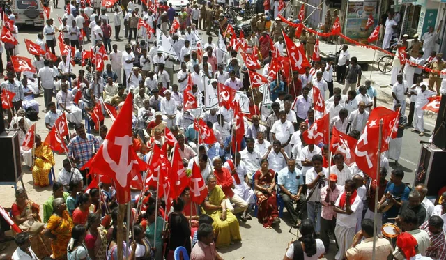 பசுமைச் சாலை திட்டத்தை எதிர்த்து நடைப்பயணம்! கே.பாலகிருஷ்ணன் உட்பட 1000 பேர் கைது