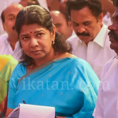 தூத்துக்குடி ஊராட்சி சபைக் கூட்டம் - பெண்ணின் பேச்சைக் கேட்டு கண் கலங்கிய கனிமொழி!